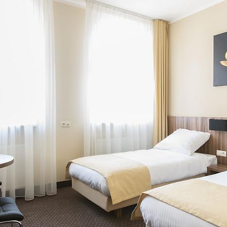 Mandala Hostel & Apartments Poznan Bilik gambar