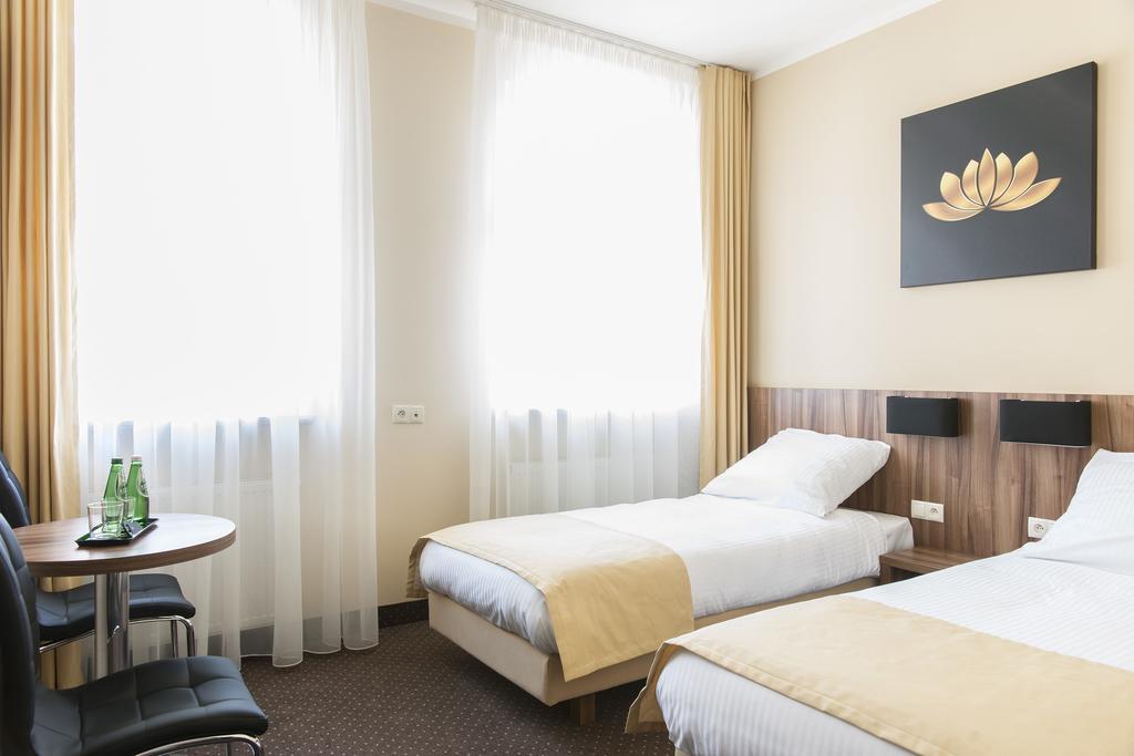 Mandala Hostel & Apartments Poznan Bilik gambar