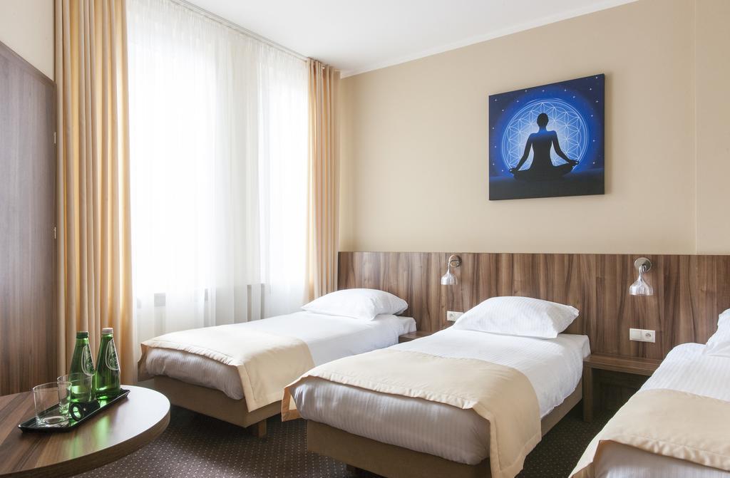 Mandala Hostel & Apartments Poznan Bilik gambar