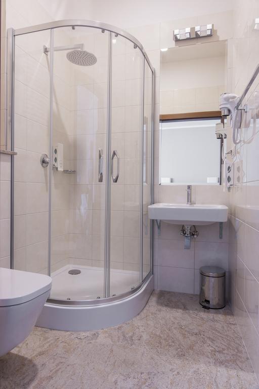 Mandala Hostel & Apartments Poznan Bilik gambar